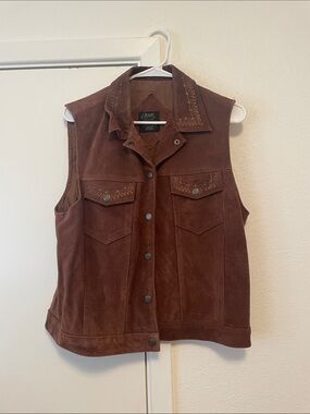 Agapo Women's Brown Suede Vest